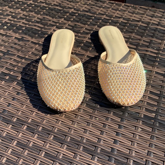 Reformation Crystal Embellishments Melly Flat Mules in Fawn Rhinestone Size 8 - Picture 3 of 7